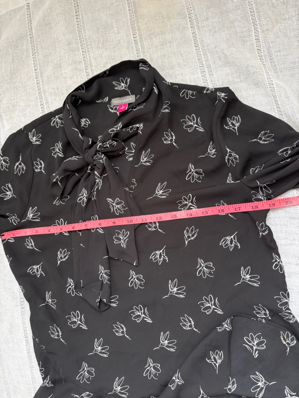 Vince Camuto Black Floral Tie-Neck Ruffle Hem Blouse - Picture 9 of 10